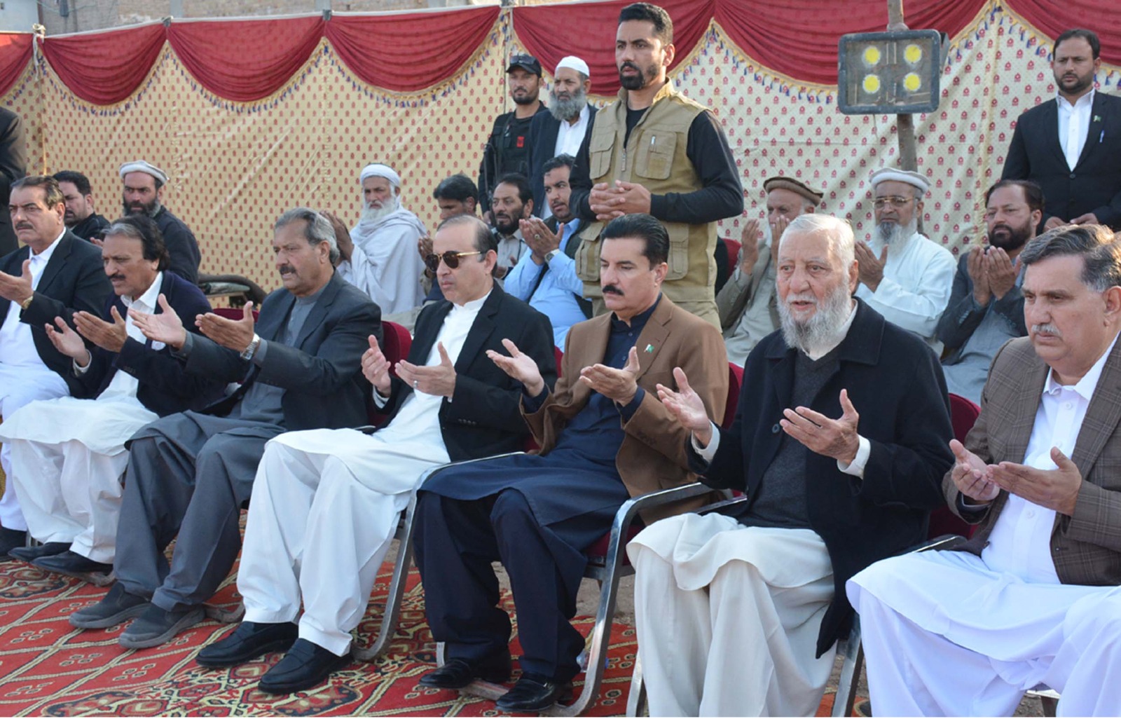  Governor Khyber Pakhtunkhwa Faisal Karim Kundi offers Fatiha and condoles with former Deputy Speaker Khushdil Khan Advocate on the death of his brother at his residence in Badhber.