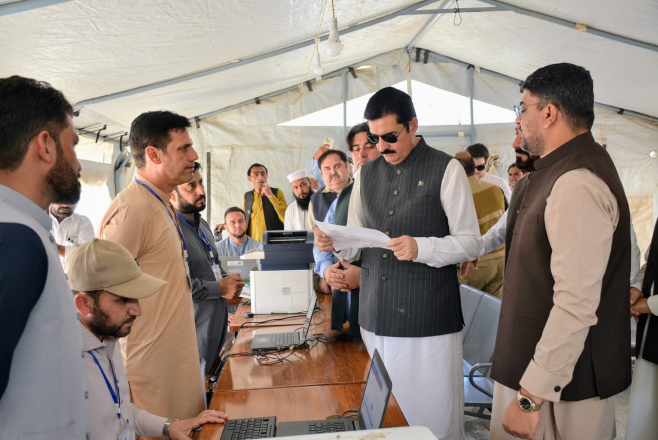 Faisal Karim Kundi on Monday visited the Hamza Baba camp