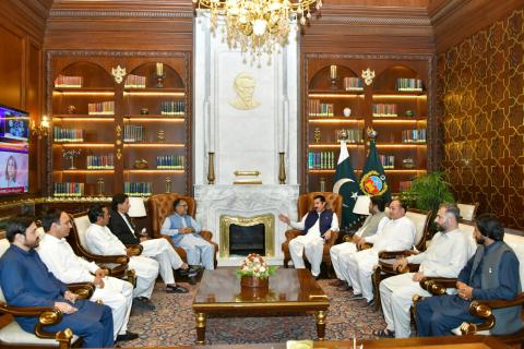 Gilgit Baltistan Ministers meet Governor Khyber Pakhtunkhwa Faisal Karim Kundi at Governor House Peshawar